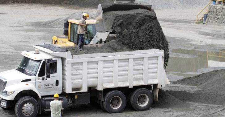 Volquetas transporte de material Maquivial